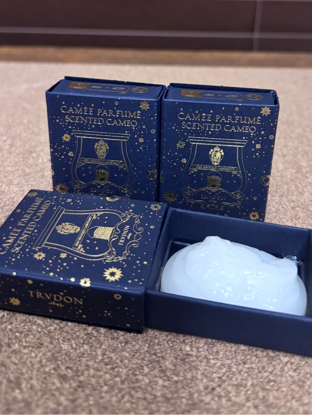 Trudon Scented Cameo Luna Set of 3
